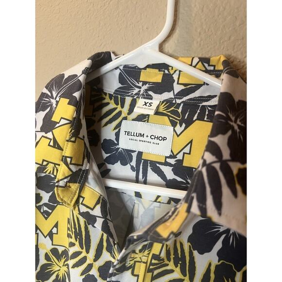 Men's Tellum and Chop White Michigan Wolverines Floral Button-Up Shirt Size XS - Picture 12 of 13